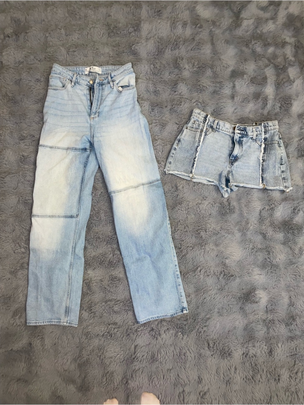 Light Wash Women’s Jeans - Classic Straight Fit